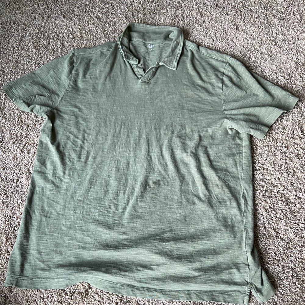 T-shirt polo